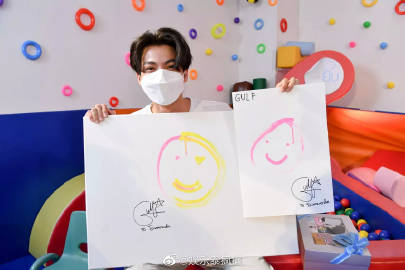 Mario Maurer与Gulf Kanawut合体出席儿童基金会活动 呼吁大众捐款助残障儿童医疗