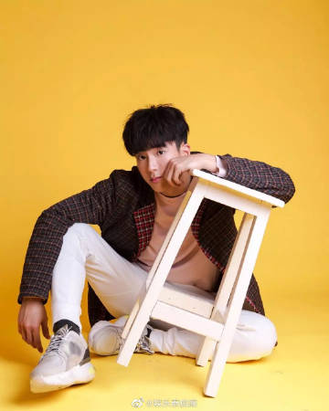 Nonkul Chanon因疫情影响中国拍摄行程受阻 正等待签证审批或面临换角风险