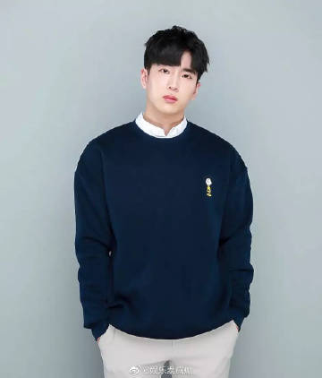 Nonkul Chanon因疫情影响中国拍摄行程受阻 正等待签证审批或面临换角风险