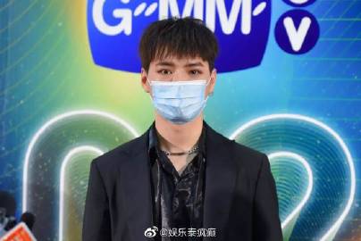 Krist Perawat首度回应车祸翻覆细节称仅受轻伤 母亲落泪劝其停驾将改用公共交通