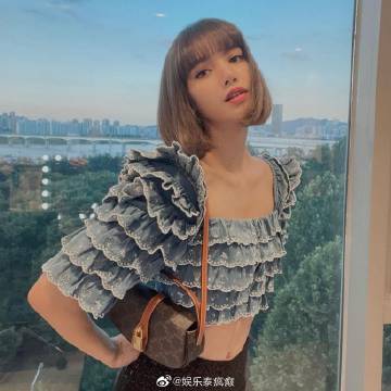 BLACKPINK成员Lisa确诊新冠 已完成疫苗接种 其余成员检测待结果公布