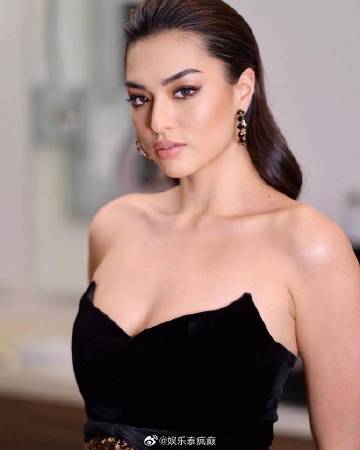 Ann Scott Kemmis发声支持LGBTQ+婚姻权益 称婚姻应属于人权议题引热议