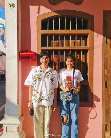 Oab Oabnithi否认“怕女友”传闻 称与Alrisa Maprang感情稳定强调彼此尊重