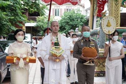 Nadao演员Tou Sedthawut完成剃度出家仪式 将短期修行30天报答父母恩情