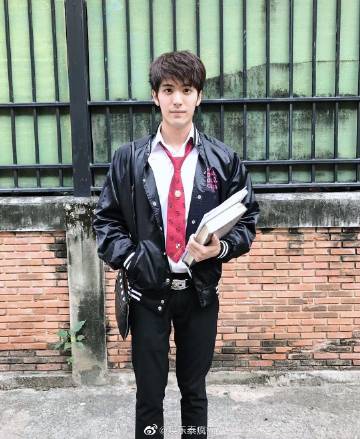 Nadao演员Tou Sedthawut完成剃度出家仪式 将短期修行30天报答父母恩情