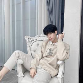 Rookie Thailand发公告称Prom Ratchapat接触确诊者 已安排检测并居家隔离等待结果