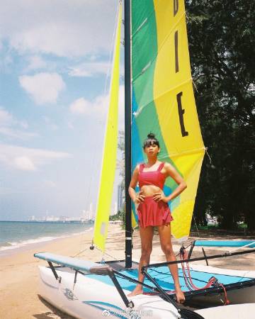 Jennie Panhan因长期胃酸倒流再赴医院检查 将进行24小时鼻胃管监测评估胃部状况