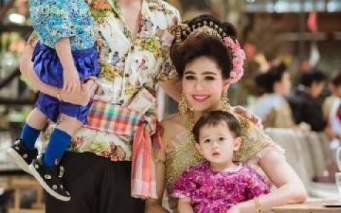 Chompoo Araya晒超声波照宣布怀孕 喜讯曝光获亲友粉丝祝福