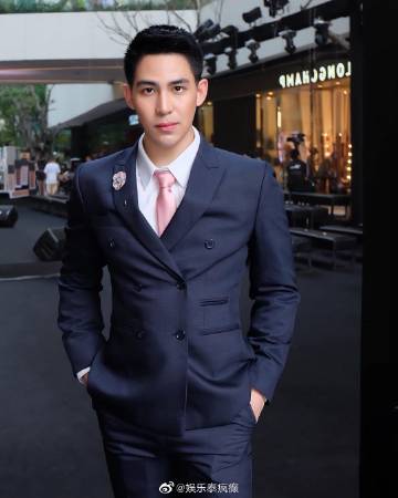 Max Jirayut痛哭认当事人身份引发舆论反转 爆料记者Tao TV Pool遭抵制争议持续升级