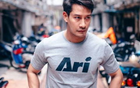 Pong Nawat自曝在中国工作经历曾乔装戴假发避人群出机场 感谢粉丝支持