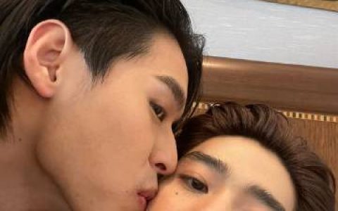 PP Krit罕见互动晒Billkin亲脸照引暴动 BKPP同框甜照曝光粉丝狂欢