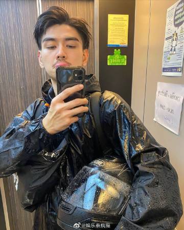 Mike Chinnarat喜提人生首辆轿车晒照庆祝发文称“以后出门不用淋雨”获祝福