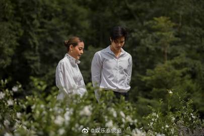 Mike Pattaradet暖心陪伴Pooklook Fonthip度丧母之痛 发文力挺引关注