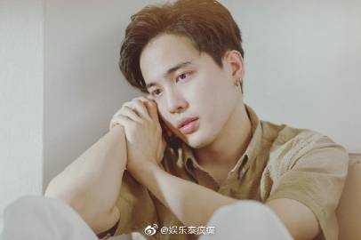 Ko Vasin明年七台合约将到期去留引关注 传与Mookda合作新剧仍未有进展