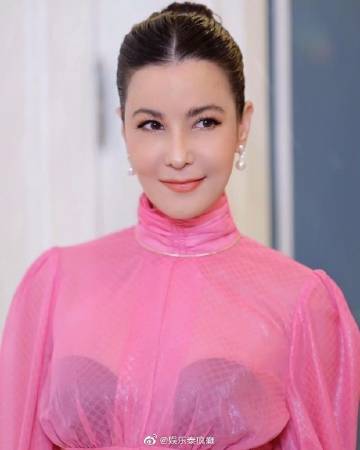 Tanya Tanyares丈夫三个月接种五剂新冠疫苗引关注 女方坦言担忧健康风险