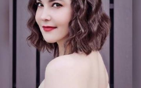 Tanya Tanyares丈夫三个月接种五剂新冠疫苗引关注 女方坦言担忧健康风险