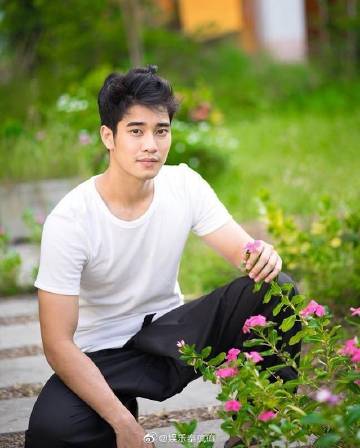 Aum Patcharapa, Mike Pattaradet, Euro Yotsawat