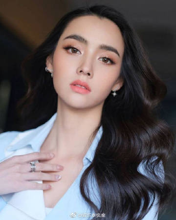 Mookda与Chingching完成七台续约五年手续 双方继续合作