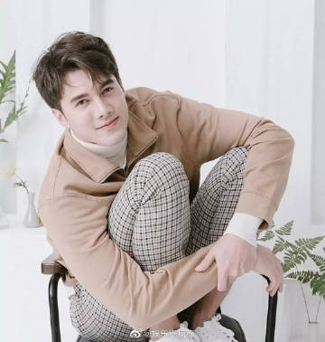 Mik确认与Bow分手称因理念不合结束关系 否认第三者介入