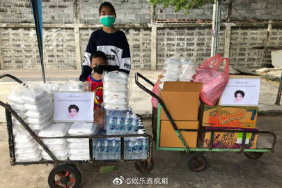 Gulf Kanawut亲手下厨为社区免费送餐 每日制作200盒助力受疫情影响民众