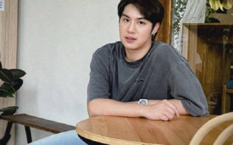 White Nawat父母遇袭案嫌疑人背景被曝 邻居与亲属称其患双向情感障碍