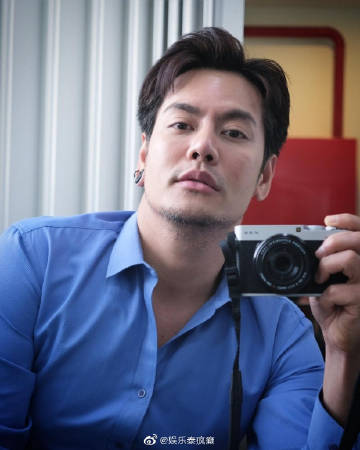 Aof Pongsak宣布离开《夏日菊花茶》引粉丝不舍 官方释出告别剧情片段