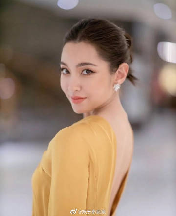 八卦博主爆料当红女星拍摄进度引争议 网友猜测身份指向多位艺人