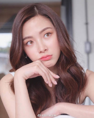 八卦博主爆料当红女星拍摄进度引争议 网友猜测身份指向多位艺人