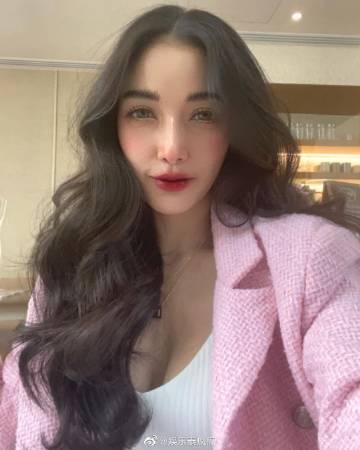 Pat Napapa确诊新冠肺炎已隔离等待进一步检查 医生称病毒量较低