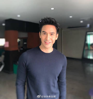 Pope Thanawat捐款100万泰铢助抗疫获网友致谢 同台主播转发感谢