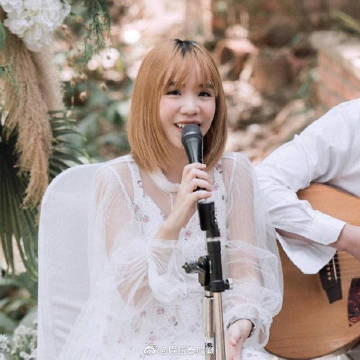 Fah Prakaifa离世消息引发关注 家属透露近况与生前压力