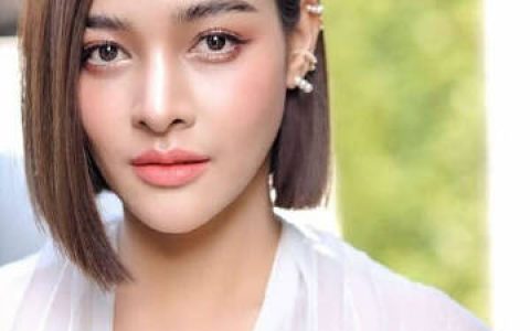 Pooklook母亲病重引发舆论争议 社交发文与就医过程遭网友讨论