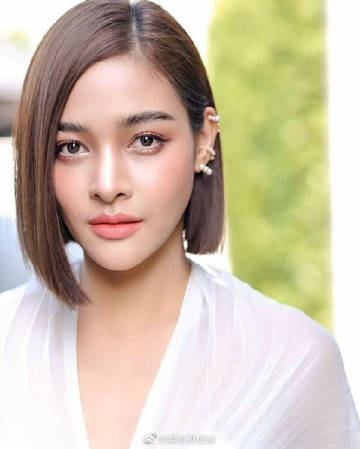 Pooklook母亲病重引发舆论争议 社交发文与就医过程遭网友讨论