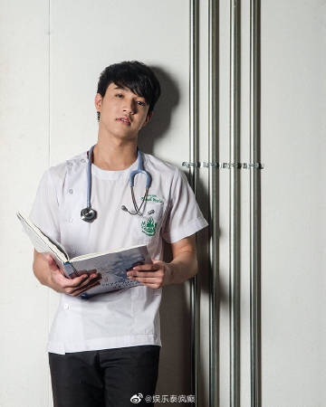 Ritz Rueangritz接种科兴疫苗后受访称无明显不适 美容诊所受疫情影响暂停营业