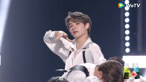 《创造营2021》成团夜收官 高卿尘获第五名成功出道