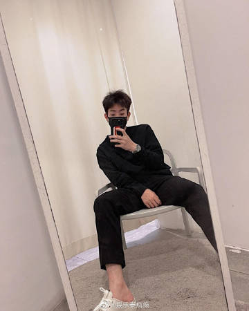 GMMTV通报Off Jumpol确诊新冠肺炎 无症状已入院治疗