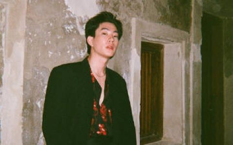 GMMTV通报Off Jumpol确诊新冠肺炎 无症状已入院治疗