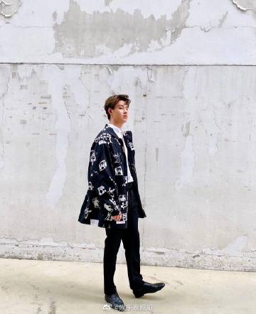 Saint Suppapong23岁生日登泰推热搜冠军 粉丝应援庆生活动引关注