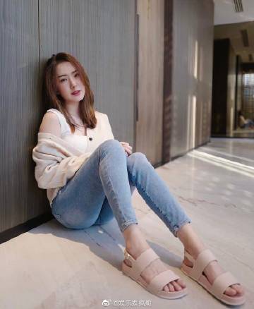 Cherreen Horvejkul确诊新冠肺炎 男友此前感染两轮检测后确诊