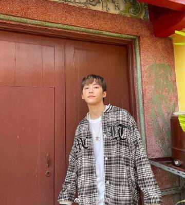 Mark Siwat确诊新冠肺炎并公布行程 向受影响人士致歉提醒注意健康