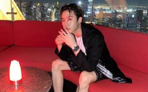 Mark Siwat确诊新冠肺炎并公布行程 向受影响人士致歉提醒注意健康