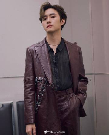 Mark Siwat确诊新冠肺炎并公布行程 向受影响人士致歉提醒注意健康