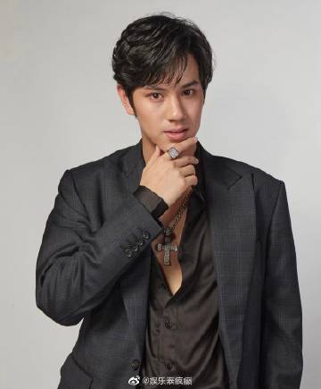 Nanon Korapat确诊新冠肺炎无症状 已入院隔离治疗工作延期