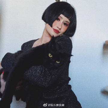 Prang Prangthip确诊新冠肺炎 曾赴电视台录制节目后出现症状