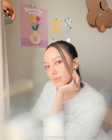 Preaw Tussaneeya与Yingying等多位艺人同日确诊新冠肺炎引关注