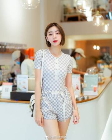 Preaw Tussaneeya与Yingying等多位艺人同日确诊新冠肺炎引关注