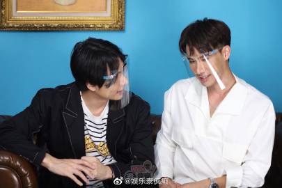 Max Nattapol与Tul Pakorn直播与中国粉丝互动 透露新剧及未来合作计划