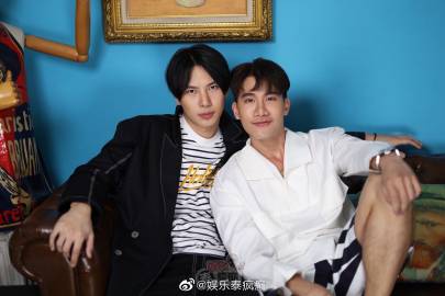 Max Nattapol与Tul Pakorn直播与中国粉丝互动 透露新剧及未来合作计划