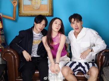 Max Nattapol与Tul Pakorn直播与中国粉丝互动 透露新剧及未来合作计划