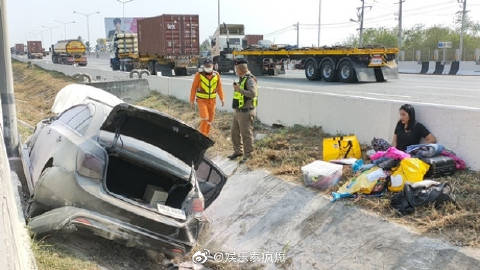 三台男星Kong Wuttimes发生车祸车辆起火 与同行人员受伤送医